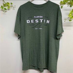 Destin Florida mens xl army green short sleeve t-shirt in good condition
